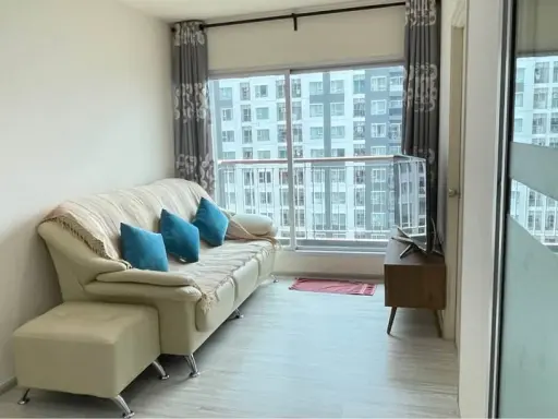For sale: Aspire Rattanathibet 2, spacious room, lots of usable space, comes with a large sofa, comfortable to sit on, view of the garden, reserve now images