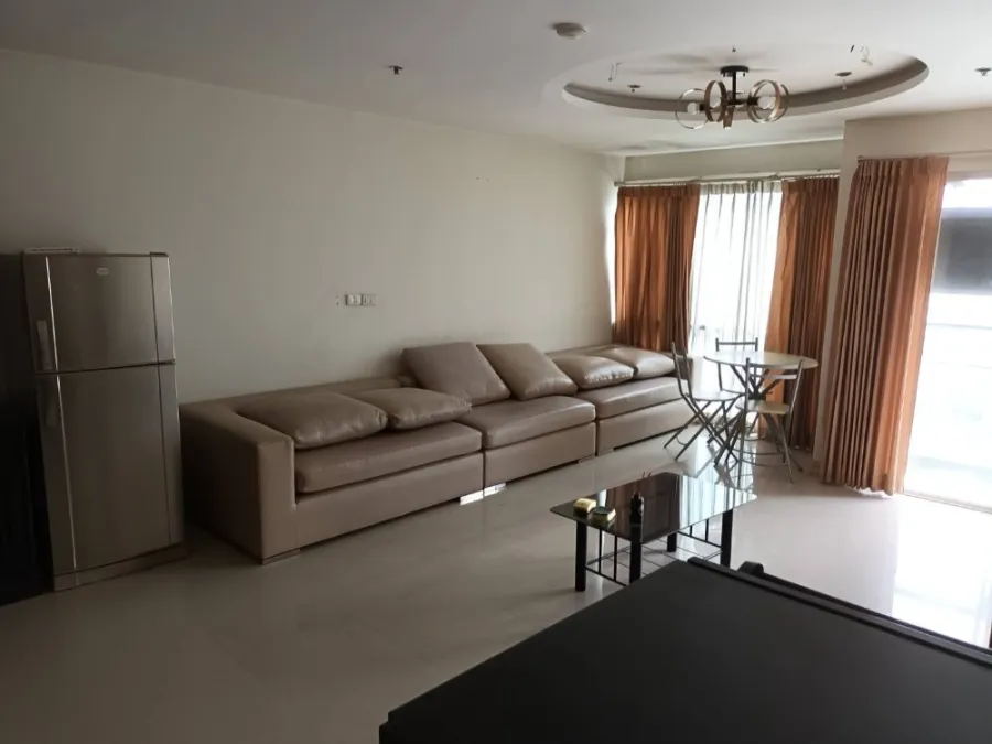 Condo for Sale Silom Suite, east balcony Don't miss it, book now
