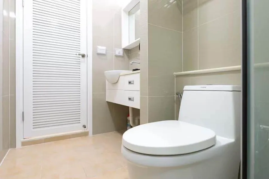 For rent: TC GREEN, separate bedroom and living room, beautiful wallpaper, quality furniture. Book now, don't hesitate.