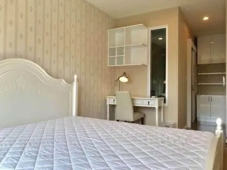 Rent/sell lette Dwell Sukhumvit 26, size 34.78 sq m, Building B, 5th floor, swimming pool view, book now.