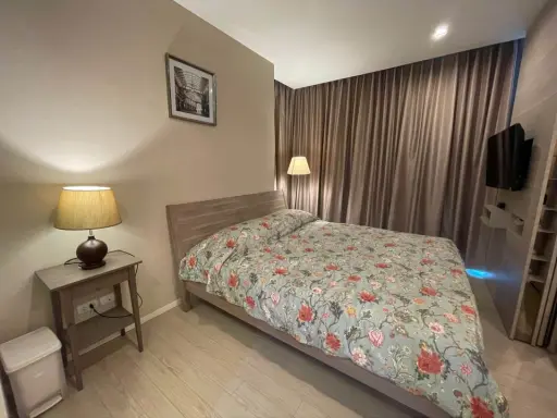 For rent, The Room Sukhumvit 21, high floor, wide corner room, decorated very nicely. You can only come and move in. images