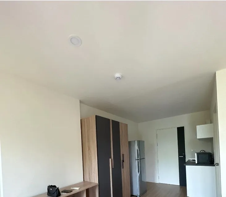 Condo for rent, Lumpini Chaengwattana 10, furnished + appliances, ready to use electricity, open room, not hot, hurry and reserve it now.