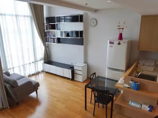 For sale: Villa Ratchadevi, 21st floor, very high floor, has built-in furniture, with a large kitchen, just bring your own luggage and you can move in images
