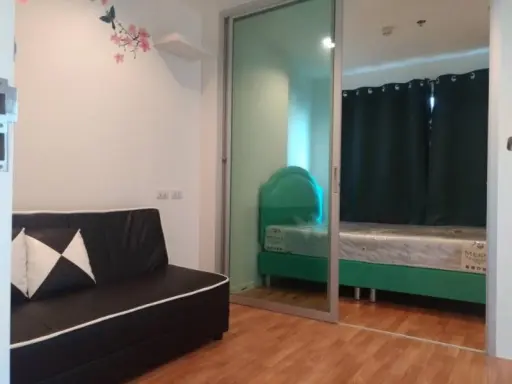 For rent, Lumpini Park Petchkasem 98, shady garden view, fully furnished, ready to move in. Bring your bag and come quickly.