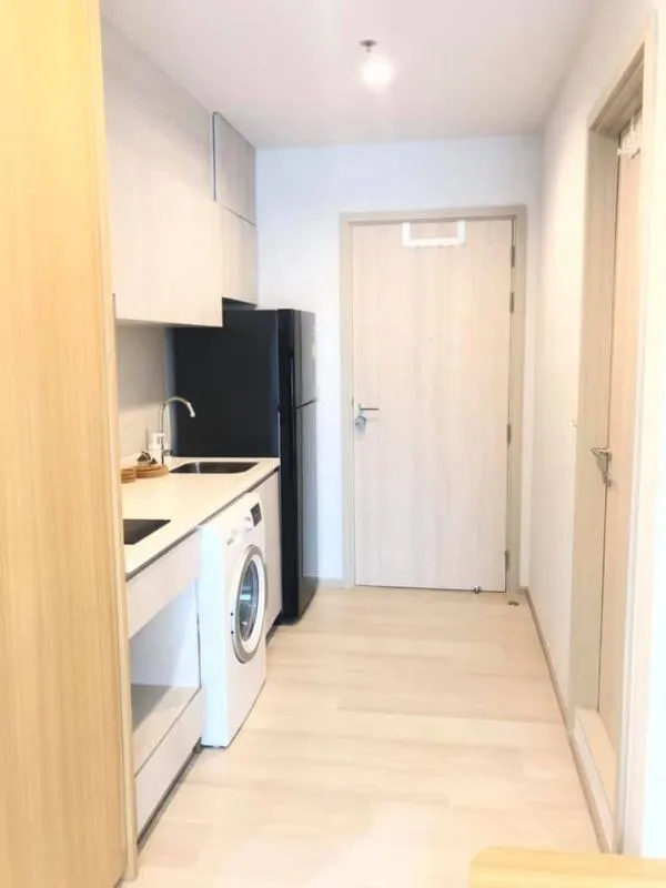 Condo for rent, Life One Wireless, beautiful room, high floor, city view, open, unblocked view A lot of furniture, best location, convenient transportation, near BTS, hurry