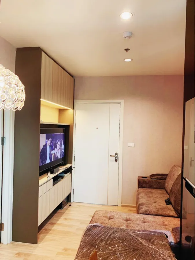 ขาย Plum Condo รามคำแหง สเตชั่น ชั้น 19 ห้องริม แดดเช้า เฟอร์นิเจอร์จุกๆเลย พร้อมให้จองจ้า