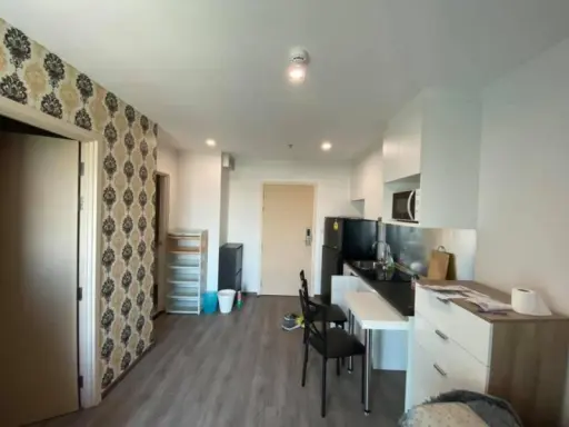 For rent!! Condo Rich Park Triple Station, corner room, beautiful view, 10th floor, fully furnished, ready to move in. Hurry and reserve quickly!!
