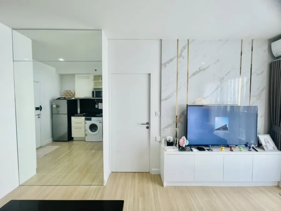 For rent THE SEED MINGLE Sathorn-Suanplu, beautifully decorated room, well-built-in, hurry and reserve now!