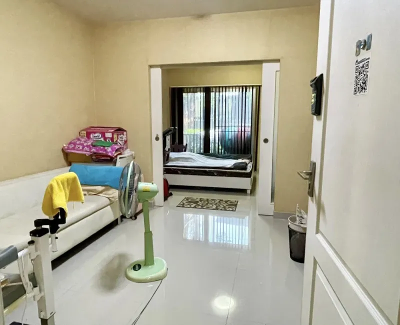 ขาย The Seed สาทร-ตากสิน 1 bedroom 1 bathroom ชั้น 1 มาพร้อมราคาสุดพิเศษ รีบมาจอง