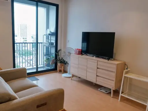 For sale: Maru Ladprao 15, 2 bedrooms, 1 bathroom, 16th floor, fully furnished, reserve now before it's too late.