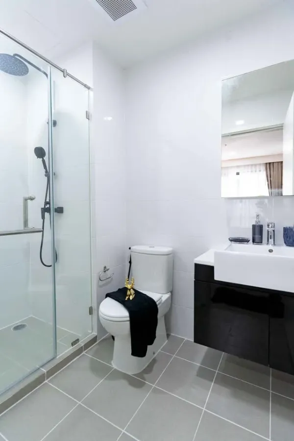 For sale, for rent, The Vertical Aree, luxury decorated room with separate closed kitchen. Anyone looking for Location + Lifestyle + Potential Yield —