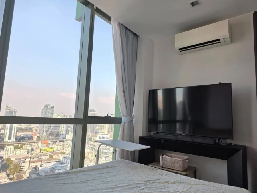 For rent: Wish Signature Midtown Siam, high floor, city view, fully furnished. Book now!