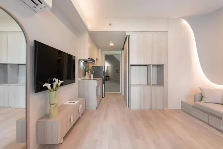Selling down payment for COBE Ratchada Rama 9, corner unit offering privacy, great location, amazing facilities. Book now!