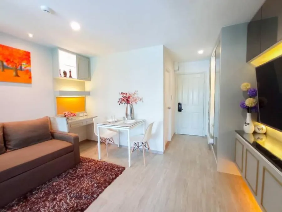 Condo for rent, Regent Home Sukhumvit 97/1, near BTS, beautiful room, ready to move in, fully furnished !! Don't wait