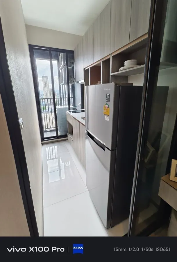 For sale: Knightsbridge Prime On Nut, 18th floor, room decorated in soothing tones, minimalist style, very comfortable to live in, move now.
