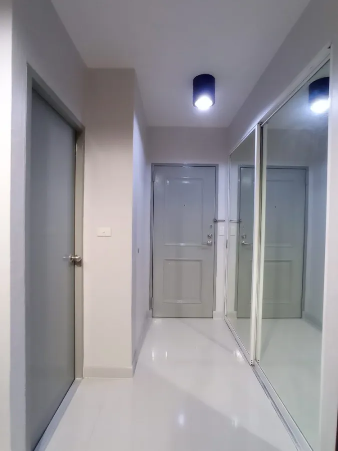 Condo for rent, Ihouse Laguna Garden RCA, Studio room, 4th floor, not very high, friendly price, hurry up and book now.