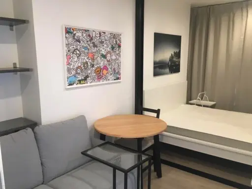 Condo for rent, The Base Phetkasem, corner room, very private, good location, if you miss it you will regret it.
