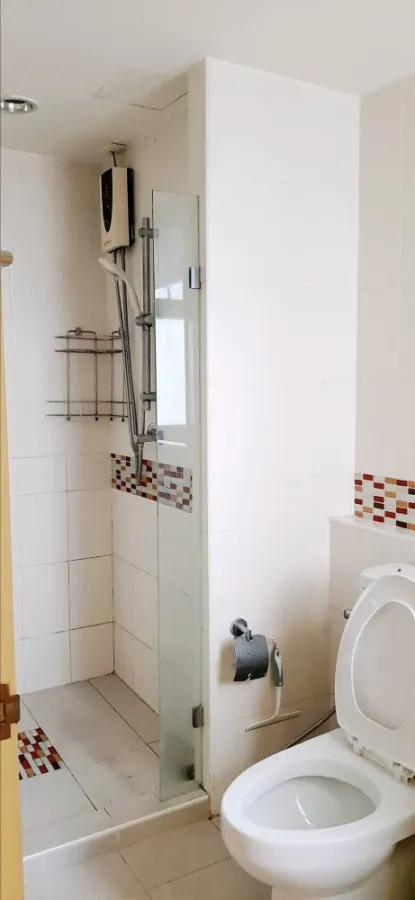 M Society Condominium for rent. Nice room, fully furnished, affordable price. Book now!