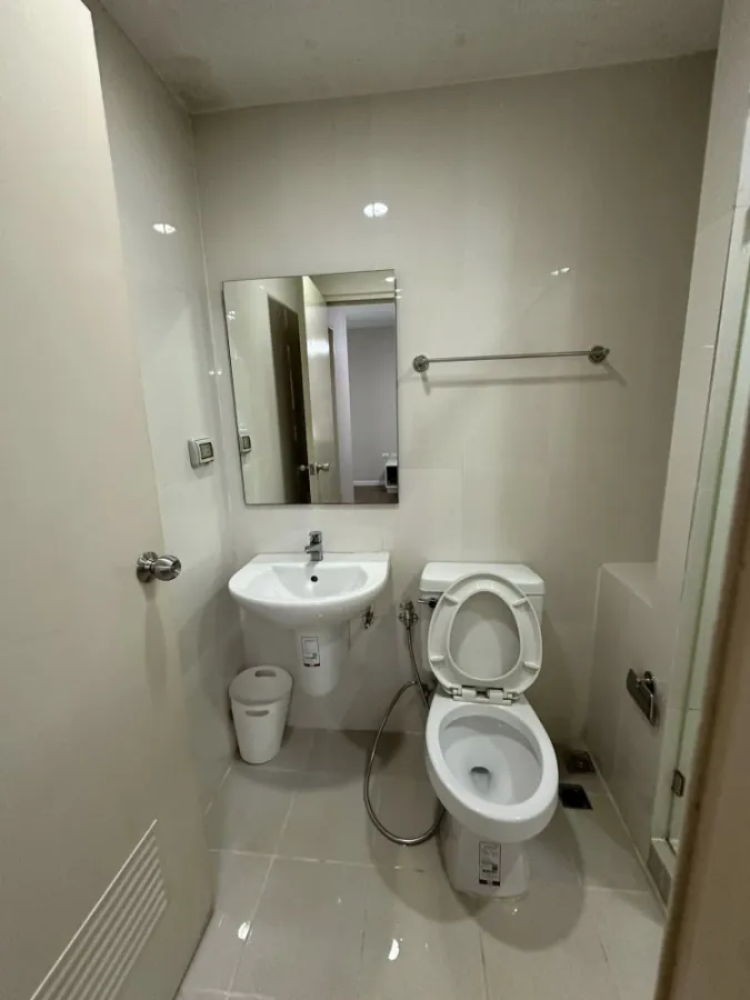 ให้เช่า I Condo Sukhumvit 105 1 ห้องนอน 1 ห้องน้ำ มาพร้อมเครื่องซักผ้าในราคาสุดคุ้ม รีบจองเลย