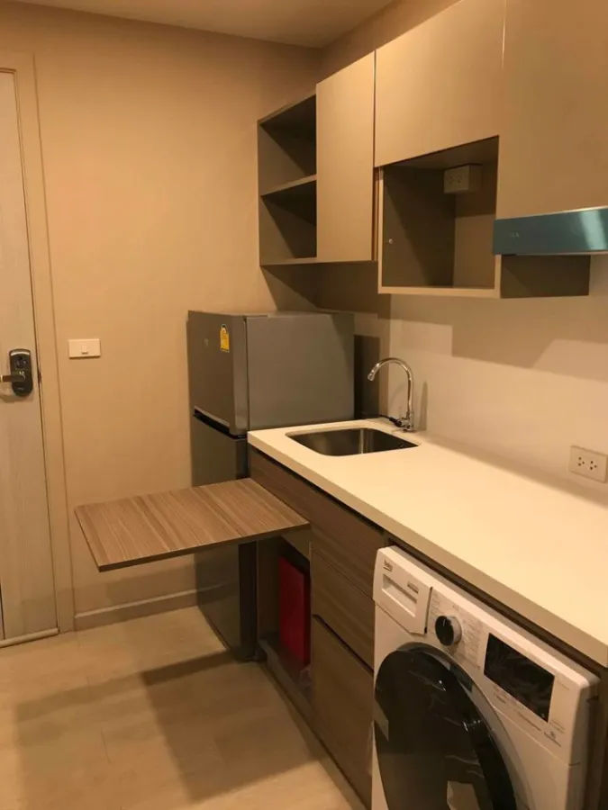 Sell and rent The Elegant Ladprao 1 corner room with privacy complete electrical appliances This must be reserved.