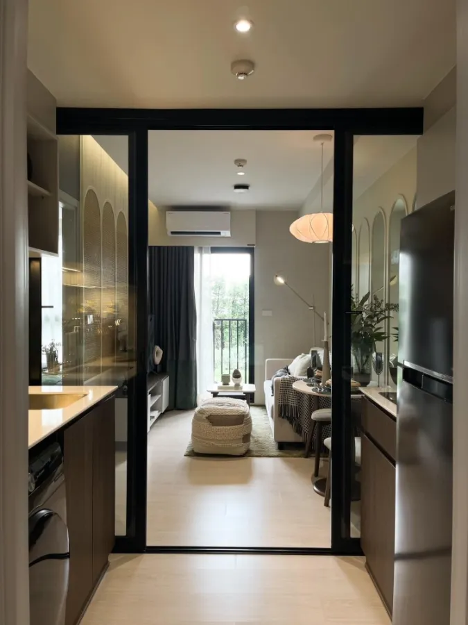 Selling down payment New Cross Khu Khot Station, 7th floor, garden view. Hurry and reserve it as an owner. Urgent.