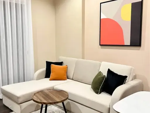 For rent: The Saint Residences, corner room with privacy, plenty of usable space, fully furnished, beautiful view, reserve now!
