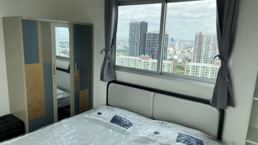 ให้เช่า อัสสกาญจน์เพลส ศรีนครินทร์ 2 ห้องนอน ห้องมุม แต่งครบ หิ้วกระเป๋าเข้าอยู่ได้เลย จองด่วน