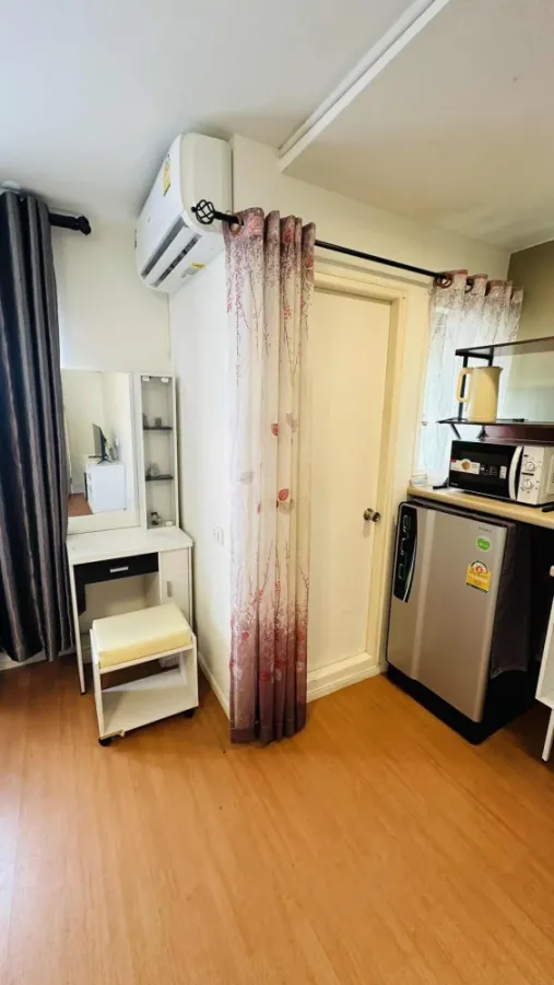 For rent: Lumpini Township Rangsit Klong 1, corner unit, quiet area, 6th floor, fully furnished. Book now!