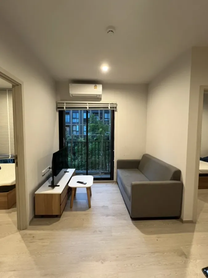 Selling Nue Noble Centre Bangna. Well-designed space with complete functionality, fully furnished and equipped with appliances.