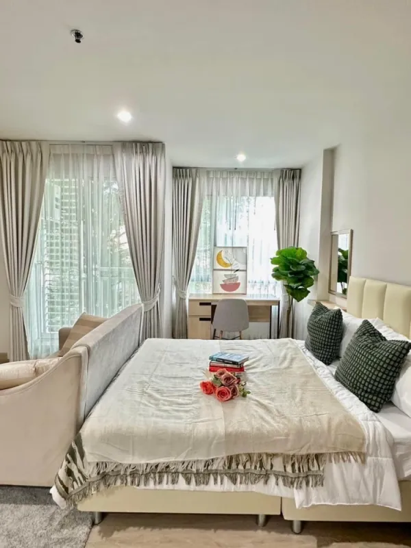 For sale Sukhumvit Plus Condominiums ห้องแต่งพรอมอยู่ โทนขาวสบายตา ราคาสบายกระเป๋า จองเลย