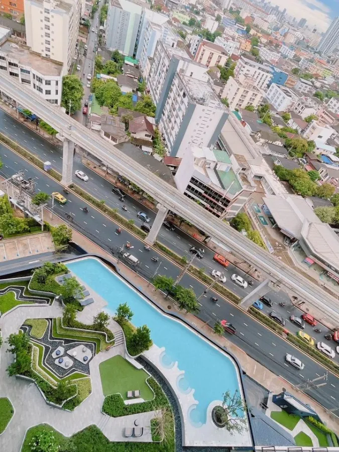 For rent: The Origin Ladprao-Bangkapi, 16th floor, pool view, built-in walls throughout the room, extremely beautiful, fully furnished, all in one pla