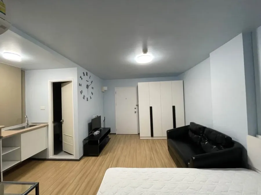 For sale: Lumpini Township Rangsit Klong 1, Phase B, 5th floor. Very clean and livable unit. Interested? Book now!
