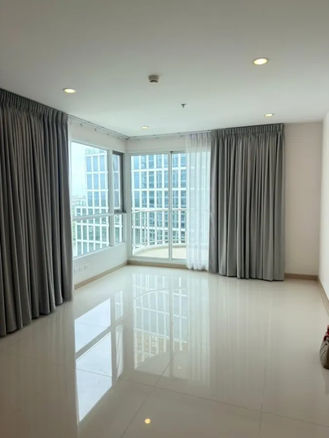 ให้เช่า Supalai Riva Grand Rama 3 2 ห้องนอน พื้นที่ใช้สอยเยอะ ในทำเลดี วิวแม่น้ำเจ้าพระยา จองเลย