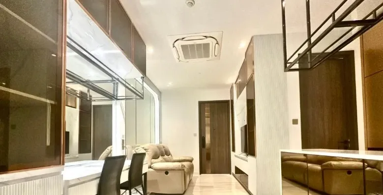 For rent: Supalai ICON Sathorn, 20th floor. Beautifully furnished and ready to move in. Book now! (Quickly!)