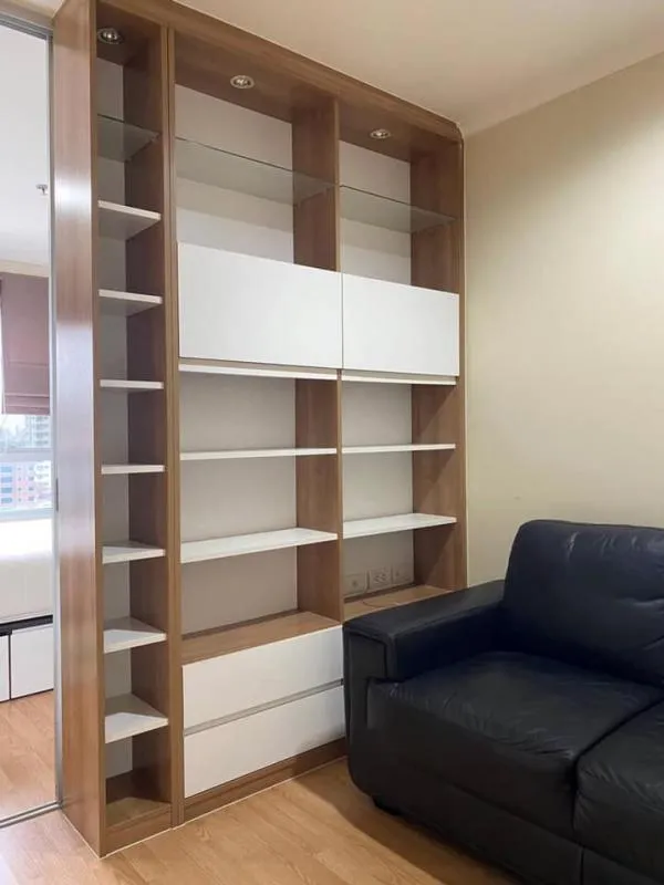 For rent, Lumpini Ville Ladprao-Chokchai 4, not hot room, fully furnished, good location, next to the main road. If interested, hurry up.