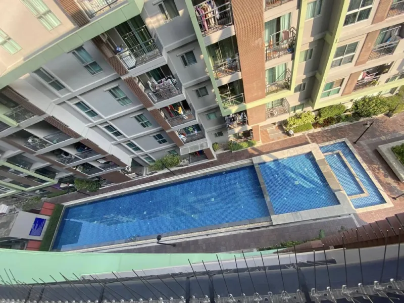 ให้เช่า The Escape Condominium ชั้น 6 วิวสระ สิ่งอำนวยความสะดวกมากมาย อยู่แล้วสบายใจ ย้ายเข้าอยู่เลย