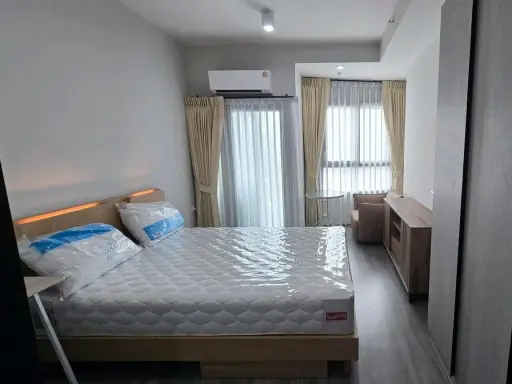 For rent Ideo Ramkhamhaeng - Lam Sali Station ห้องน่าอยู่ เฟอร์ เบครื่องใช้ไฟฟ้าครบ ลากกระเป๋าเข้าอยู่ได้เลย