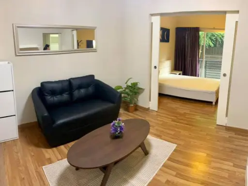 For rent, The Seed Sathorn-Taksin, clean room decorated in white tones. Simple but looks great Garden view. Wake up to be bright for sure. Hurry up. images