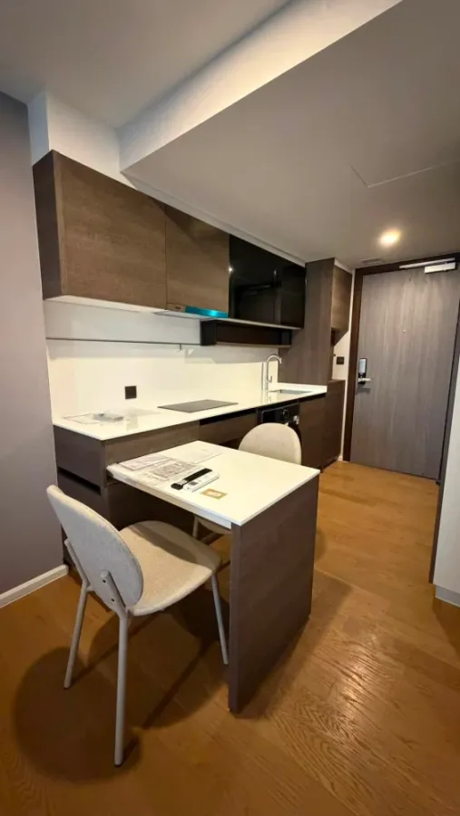 For rent: Suan Bua Residence Ari - Ratchakru. Spacious and comfortable room, not cramped at all. Equipped with high-quality appliances. Book now!