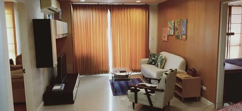 ขายคอนโด Serene Place 2 ห้องนอน 2 ห้องน้ำ บิ้วอินครบชุด พร้อมลากกระเป๋ามาได้เลยจ้า