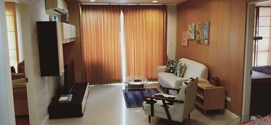ขายคอนโด Serene Place 2 ห้องนอน 2 ห้องน้ำ บิ้วอินครบชุด พร้อมลากกระเป๋ามาได้เลยจ้า