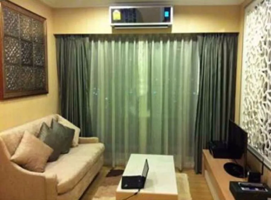 Condo for rent, The Parkland Srinakarin, good location, near shopping centers Don't be late, book now!!