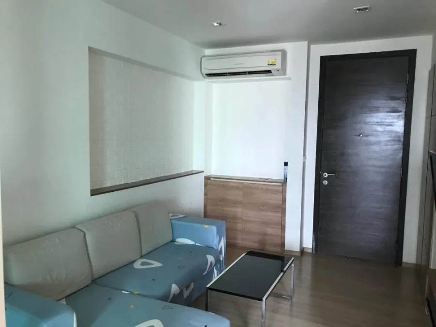 For rent: Rhythm Phahon-Ari, 20th floor, corner unit, fully furnished, very livable. Book now, don't miss out!