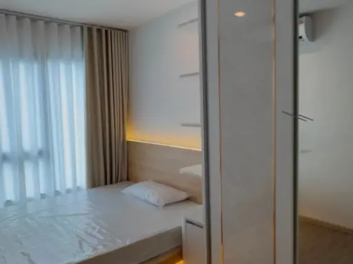 For rent: Regent Home Wuttakat. Nice, fully furnished unit with high-quality built-in furniture. Book now! images