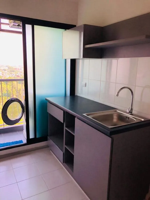 For rent Aspire Sathorn-Taksin ผนังติดวอล ได้มองวิวเมืองแจ่มๆ ห้องแต่งครบเหมือนได้อยู่บ้าน ห้ามพลาด