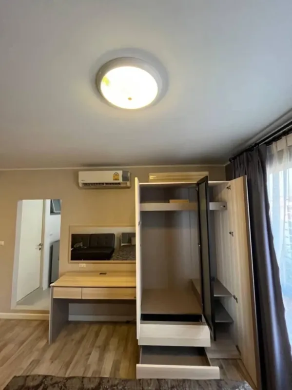ให้เช่า D condo campus rangsit เฟส2 ห้องพร้อมอยู่ เฟอร์ เครื่องใช้ไฟฟ้าครบ มาแต่ตัวเข้าอยู่ได้เลย