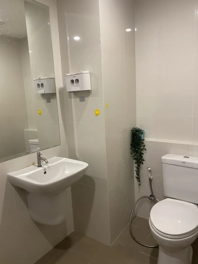 Urgent sale, Condo Lesto Sukhumvit 113, 6th floor, Building A, beautiful room, fully furnished, good price, hurry to book now