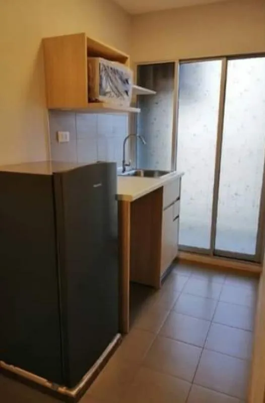 Don't miss it new room never had anyone in Fully furnished. Rim room. Outside view. New.
