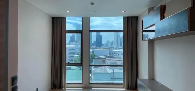 ขายด่วน!! คอนโด เดอะ รูม เจริญกรุง 30 ห้องน่าอยู่ มี walkin closet ในตัว เฟอร์ Build in รีบจองเลย!! images