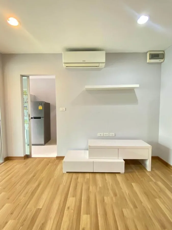 Urgent sale or rent!! Condo Premio Prime, 8th floor, Building B, pool view, fully furnished, ready to move in, don't miss it!!